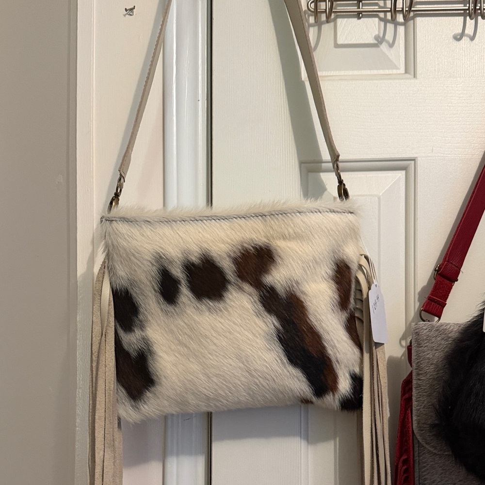 Stylish Cowhide Shoulder Bag